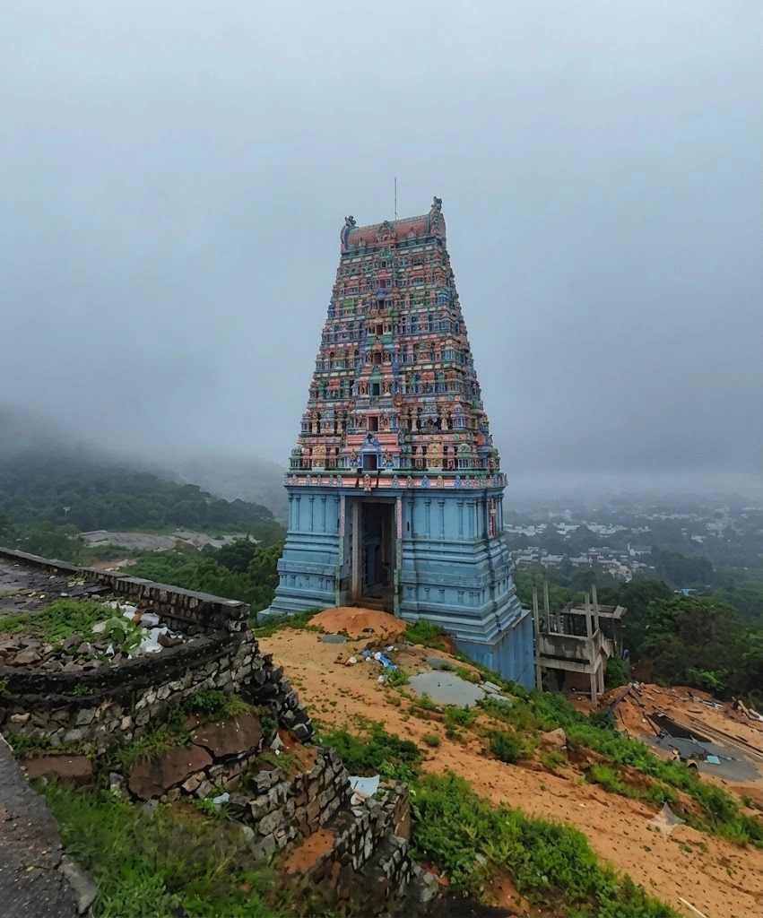 Arupadai Veedu Group Tour
